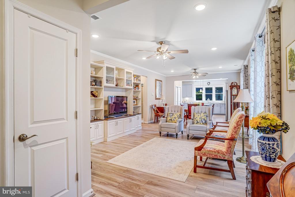 6373 VIRGINIA BLUEBELL LANE