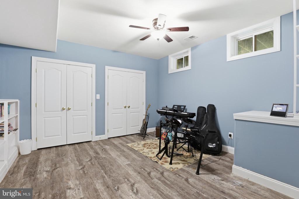 10601 AUSLEY COURT