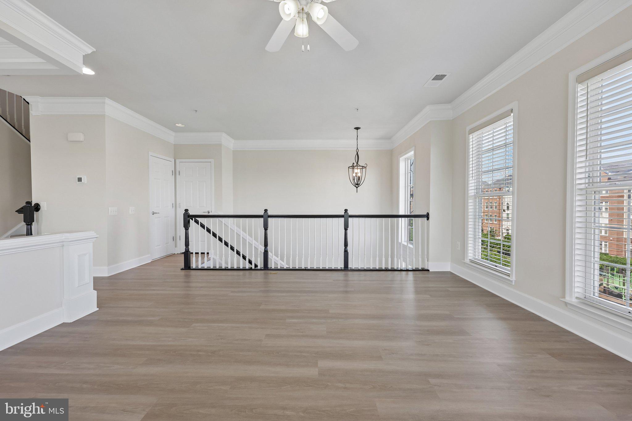 2213 OBERLIN DRIVE