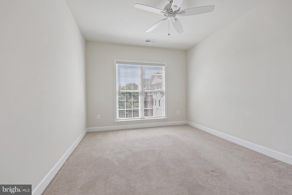2213 OBERLIN DRIVE