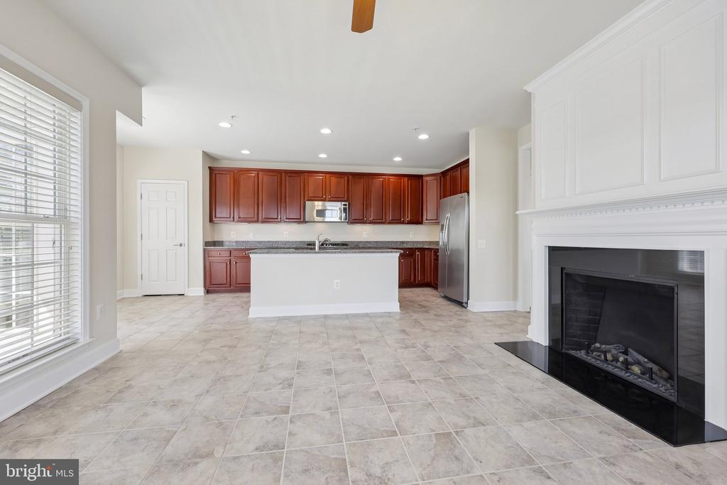2213 OBERLIN DRIVE