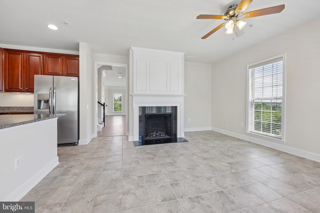 2213 OBERLIN DRIVE