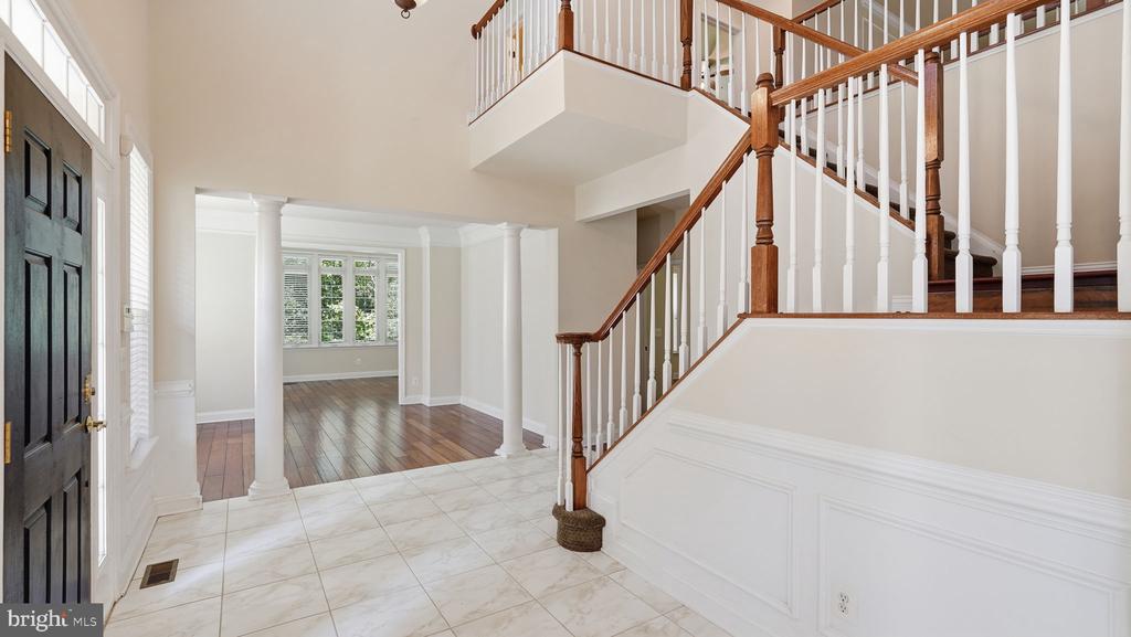 6645 PASSAGE CREEK LANE