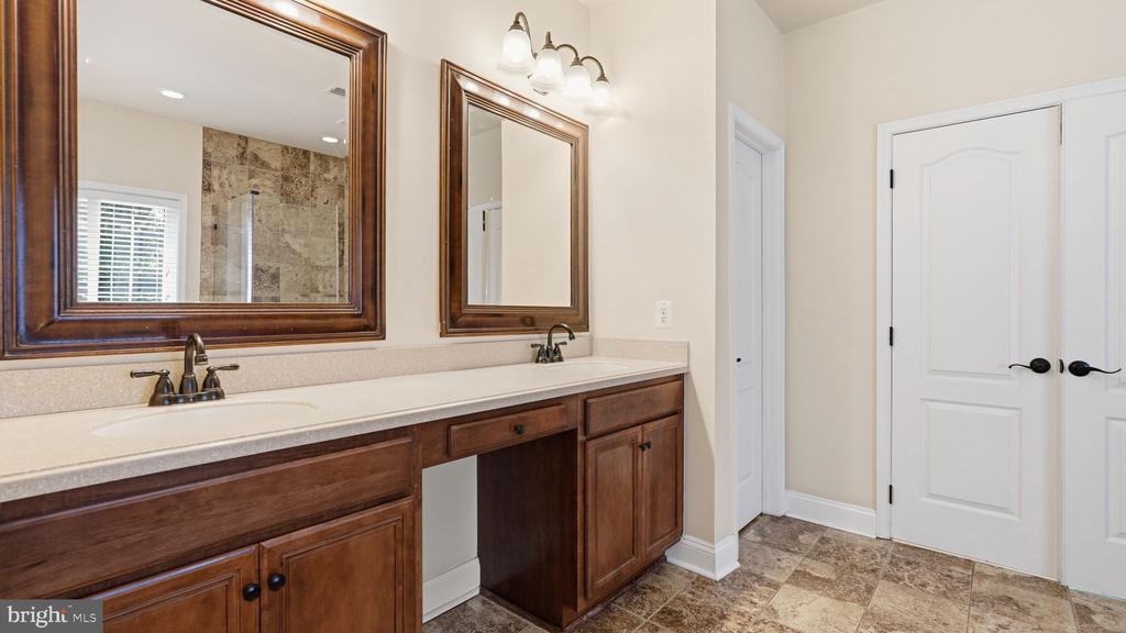 6645 PASSAGE CREEK LANE