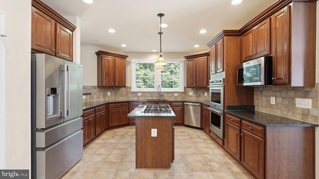 6645 PASSAGE CREEK LANE
