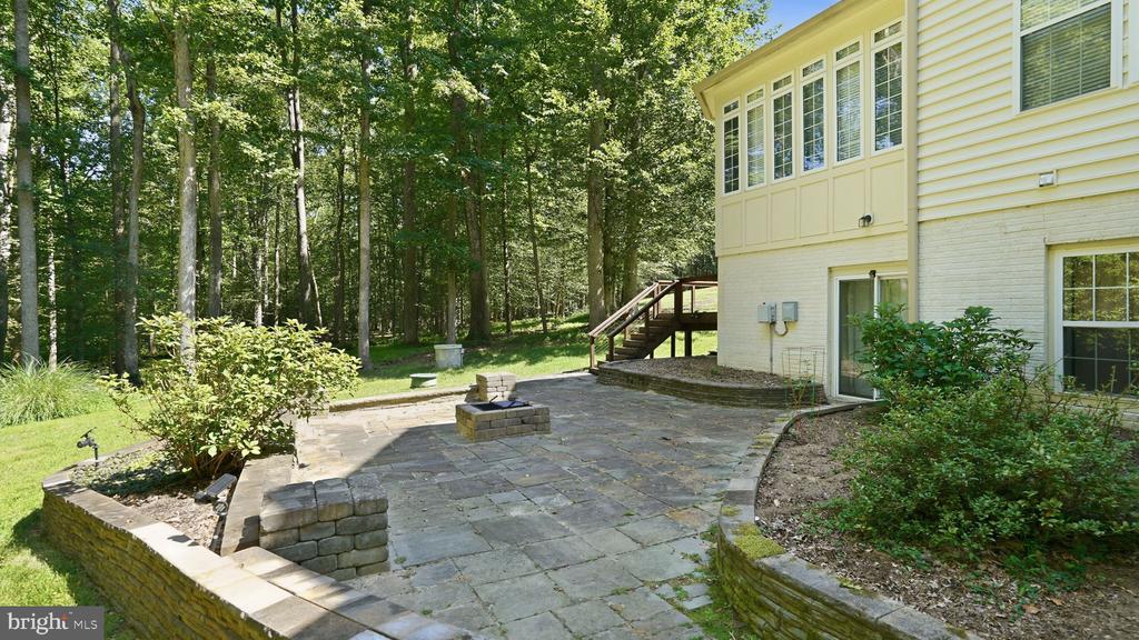 6645 PASSAGE CREEK LANE