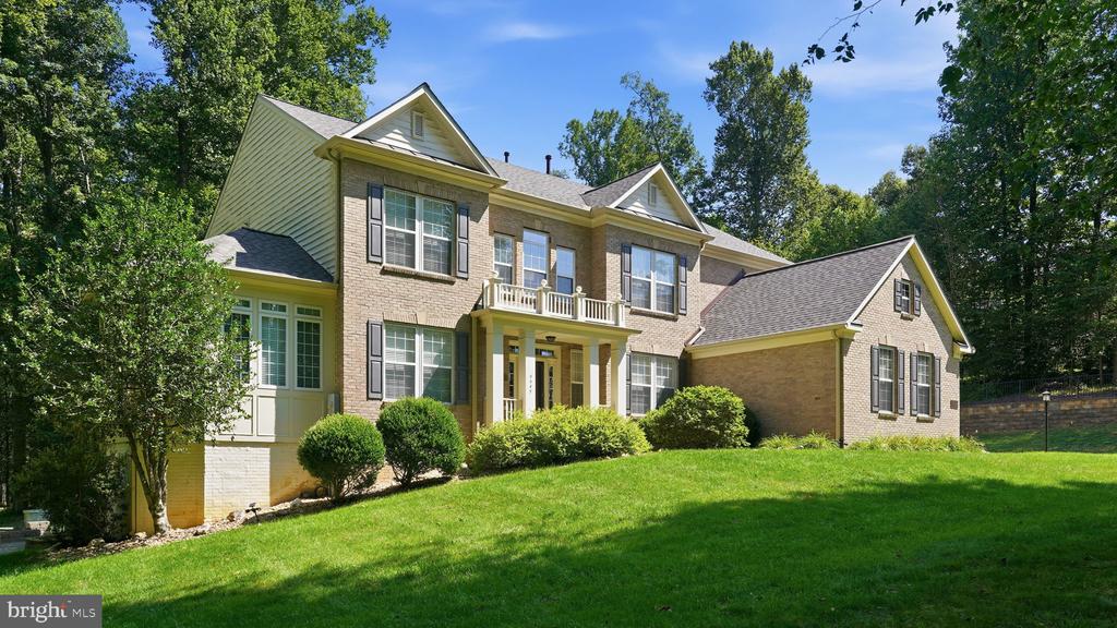 6645 PASSAGE CREEK LANE