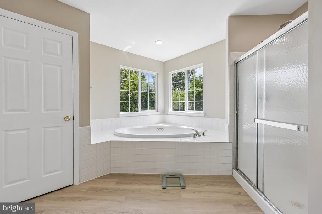 8510 LANIER OVERLOOK COURT