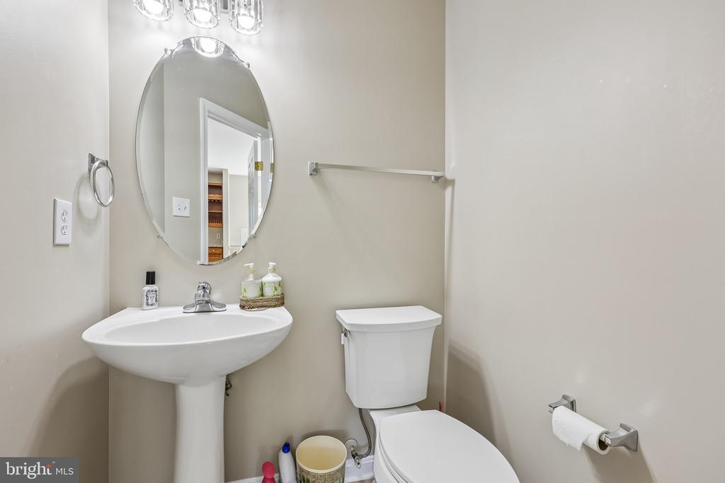 8510 LANIER OVERLOOK COURT