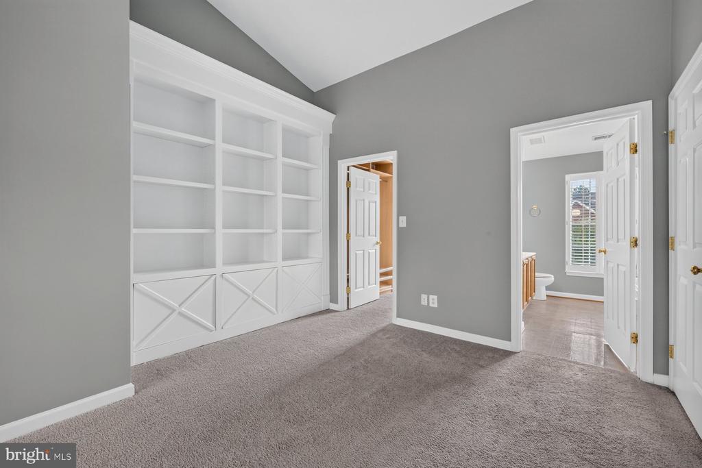 9832 MAITLAND LOOP