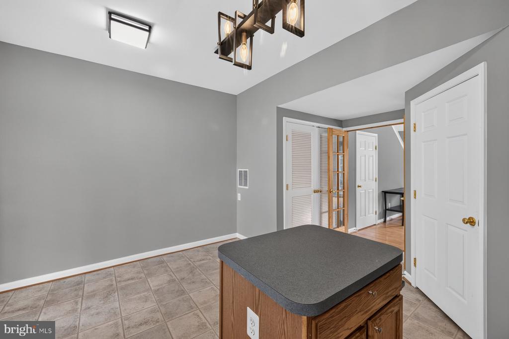 9832 MAITLAND LOOP