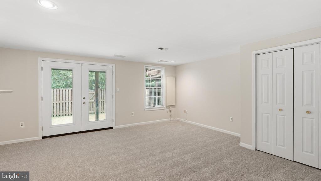 7843 SABRE COURT