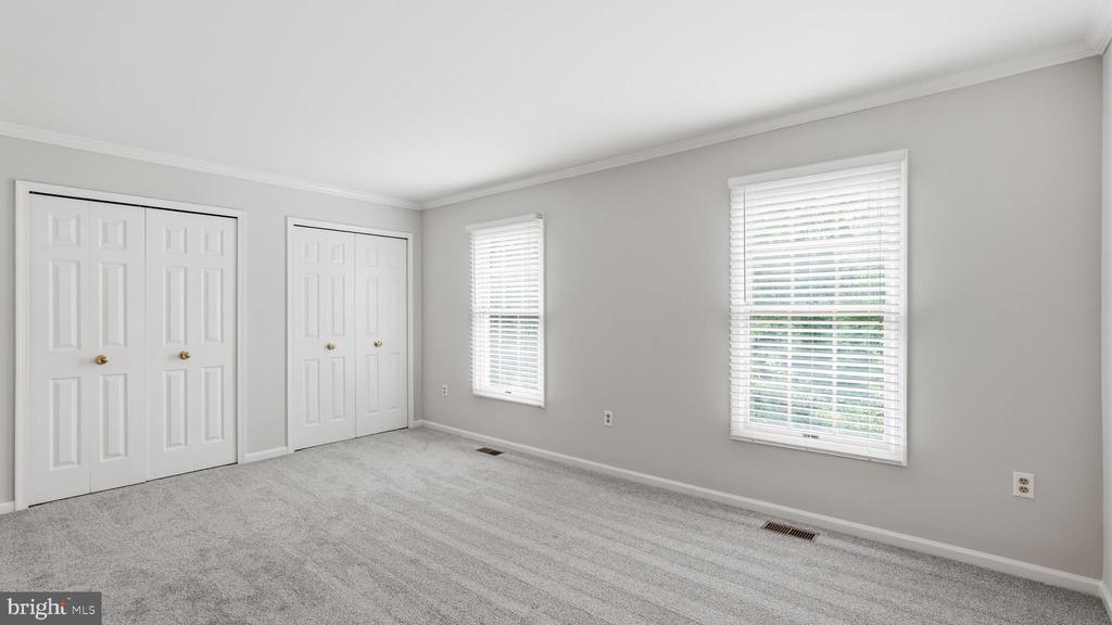 7843 SABRE COURT