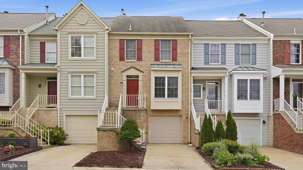 7843 SABRE COURT