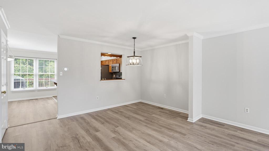 7843 SABRE COURT