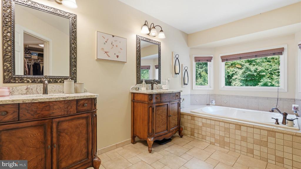7516 NYACK COURT