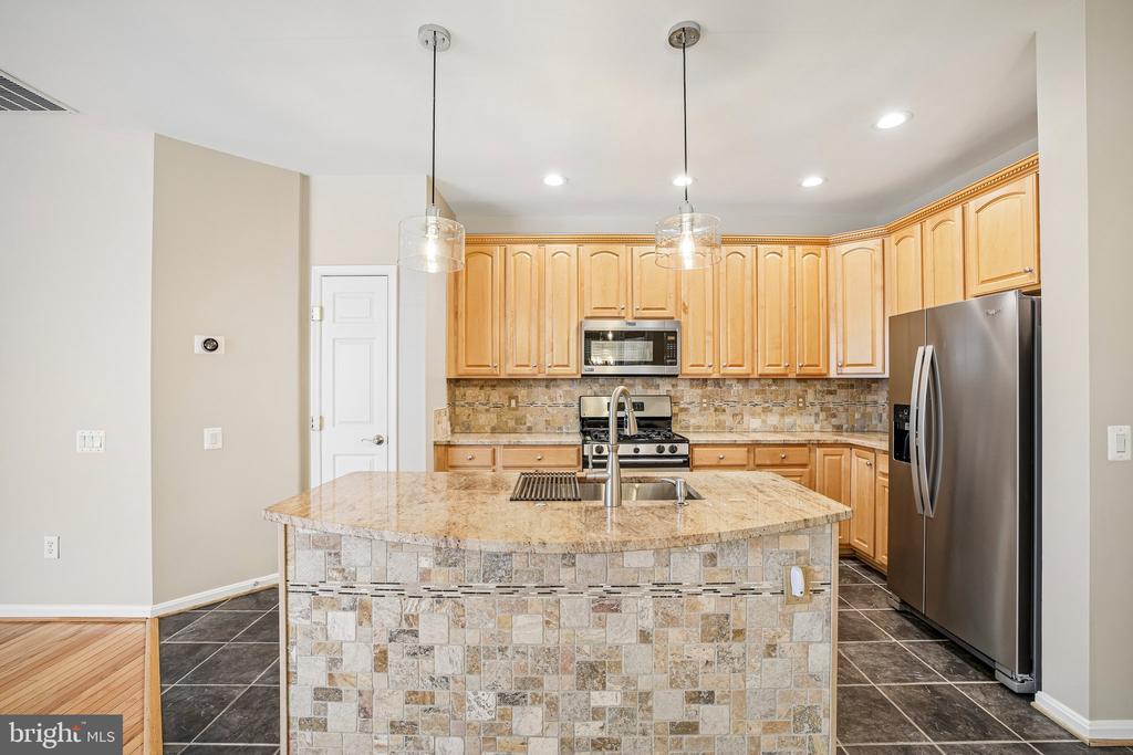 12868 ARNOT LANE