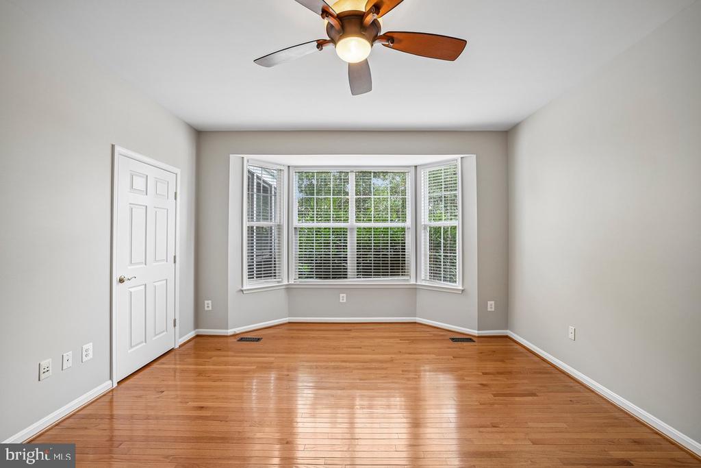 12868 ARNOT LANE
