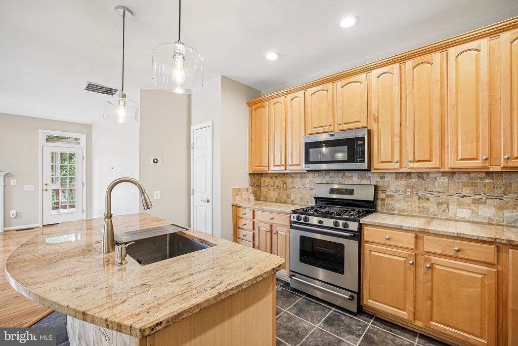 12868 ARNOT LANE