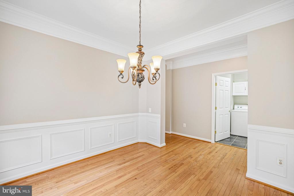 12868 ARNOT LANE