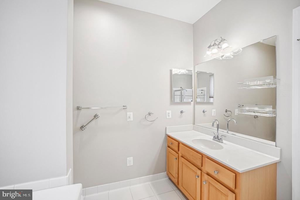 12868 ARNOT LANE