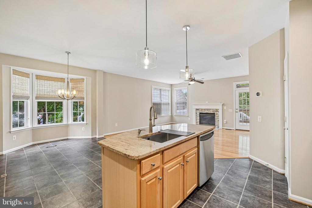 12868 ARNOT LANE