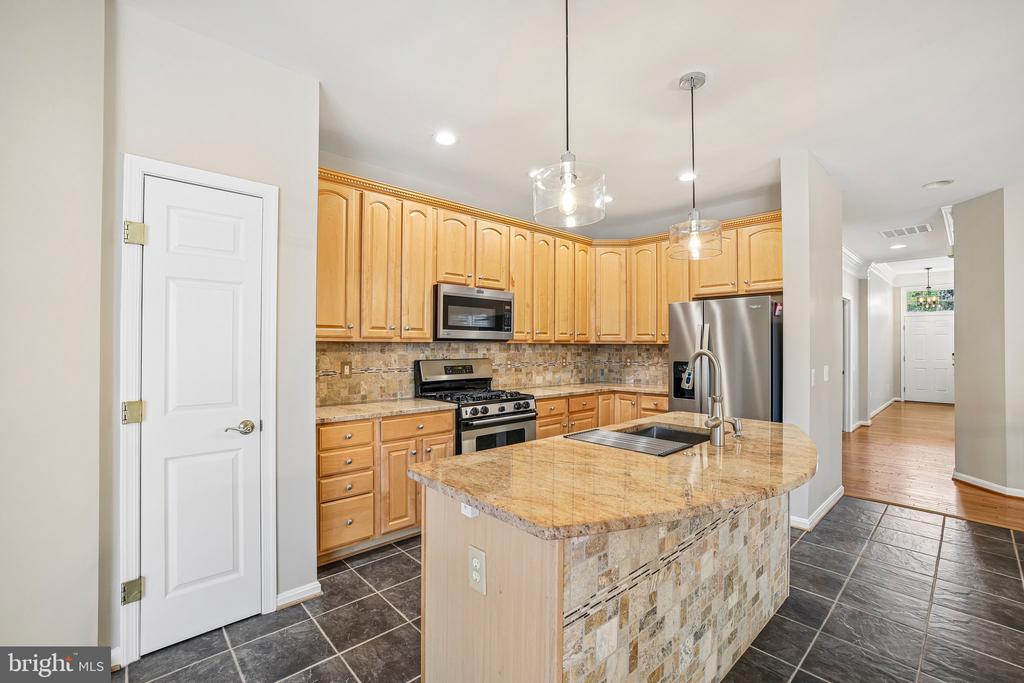 12868 ARNOT LANE