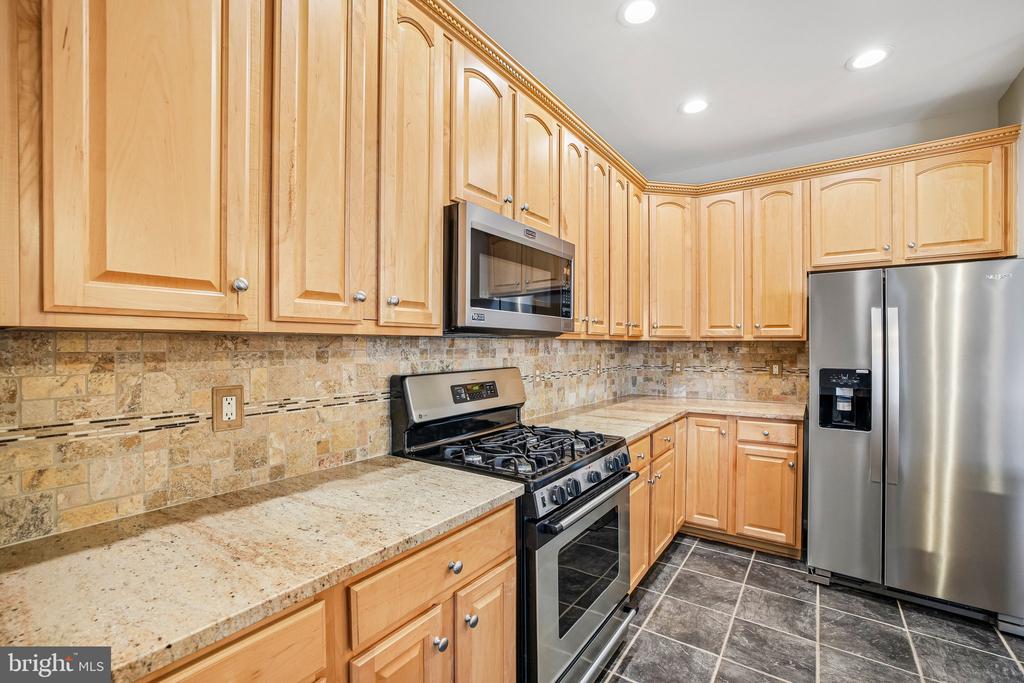 12868 ARNOT LANE