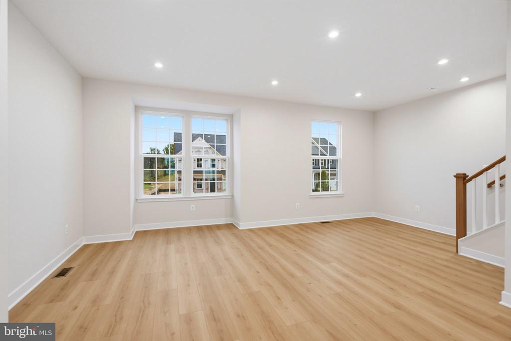 14408 FREEDOM LANE
