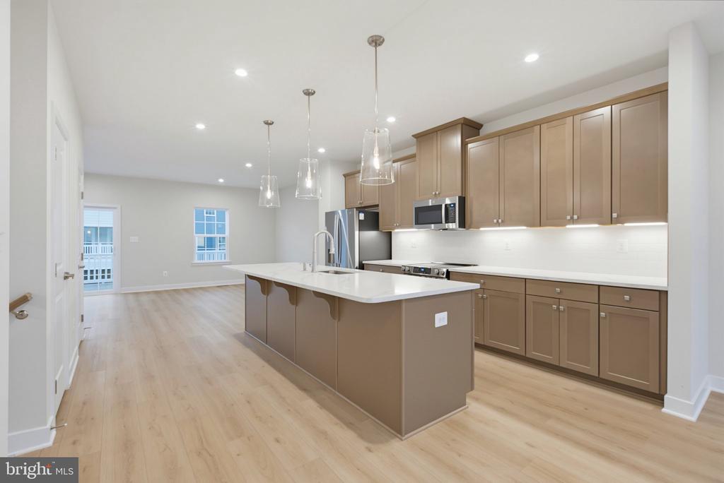 14408 FREEDOM LANE