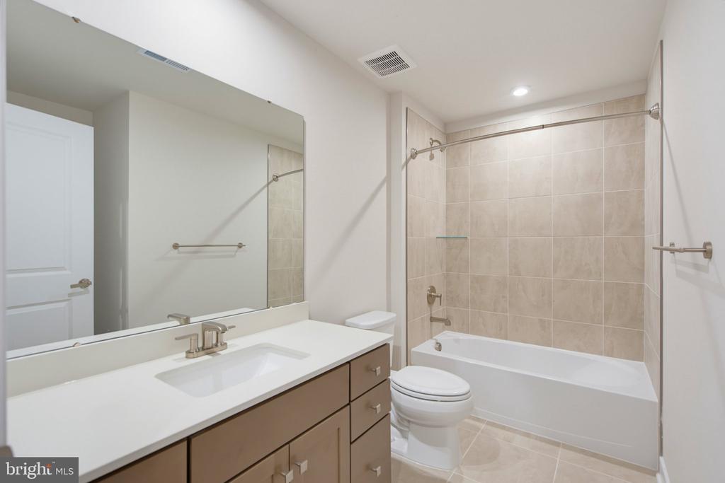 14408 FREEDOM LANE