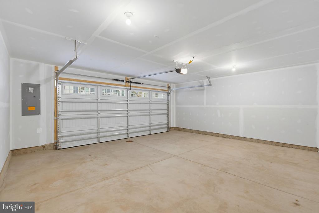14408 FREEDOM LANE