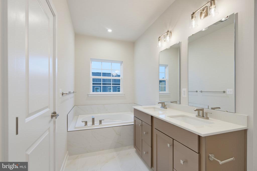 14408 FREEDOM LANE