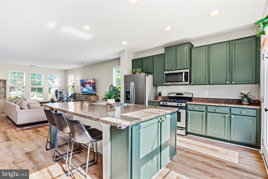 9228 ALVYN LAKE CIRCLE