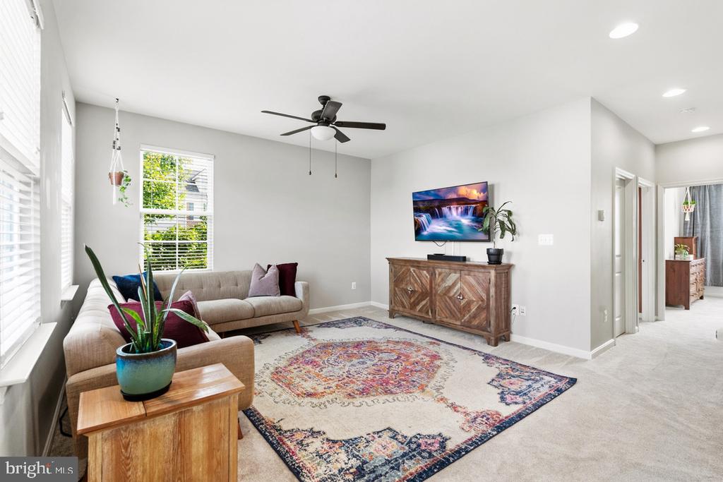 9228 ALVYN LAKE CIRCLE
