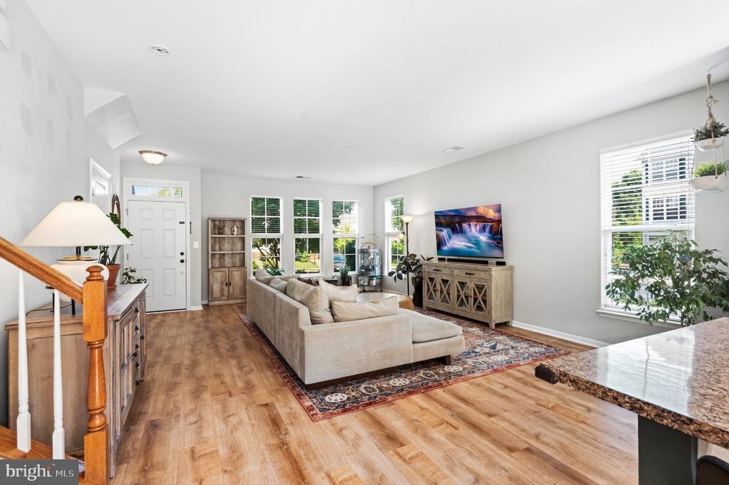 9228 ALVYN LAKE CIRCLE