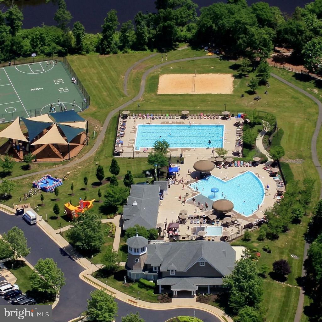 9228 ALVYN LAKE CIRCLE