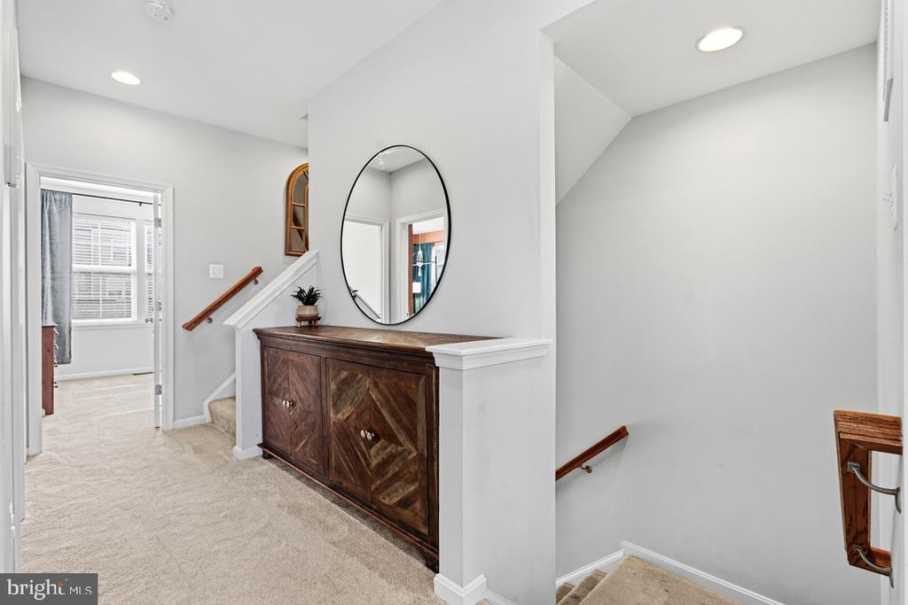 9228 ALVYN LAKE CIRCLE