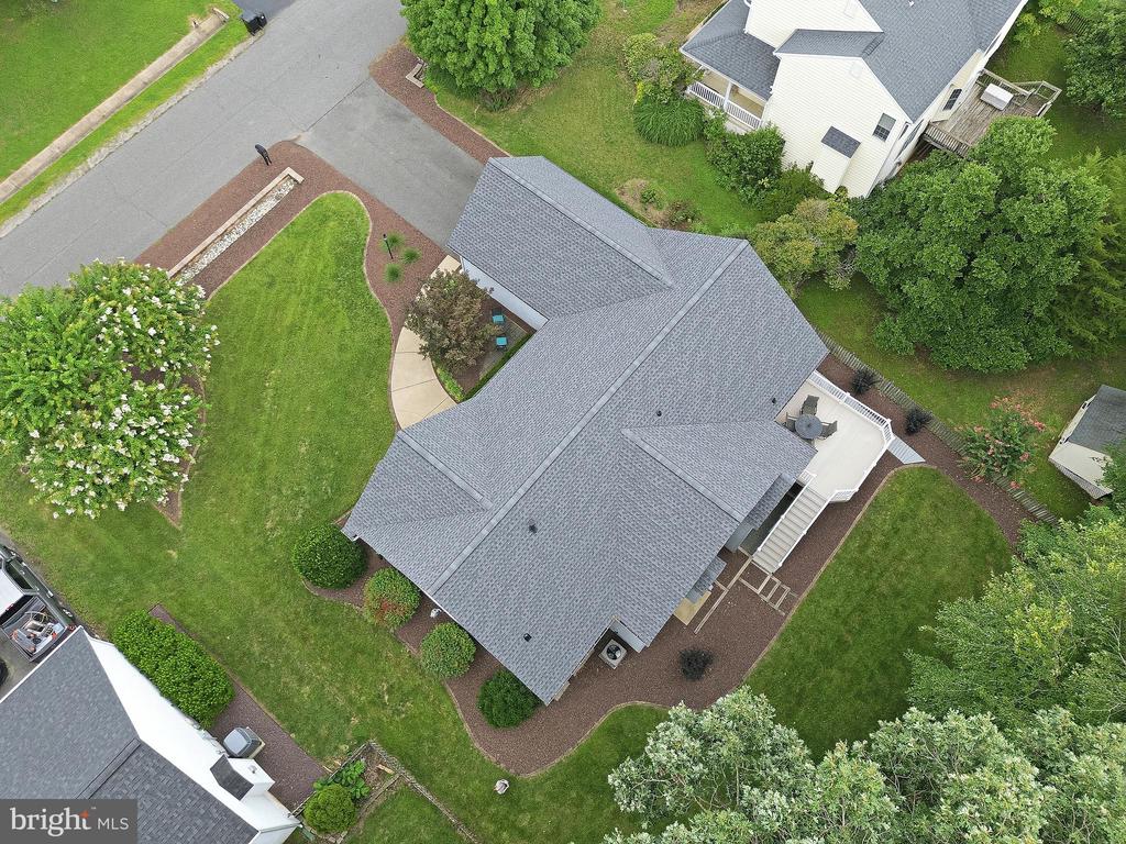 6028 WATERMAN DRIVE