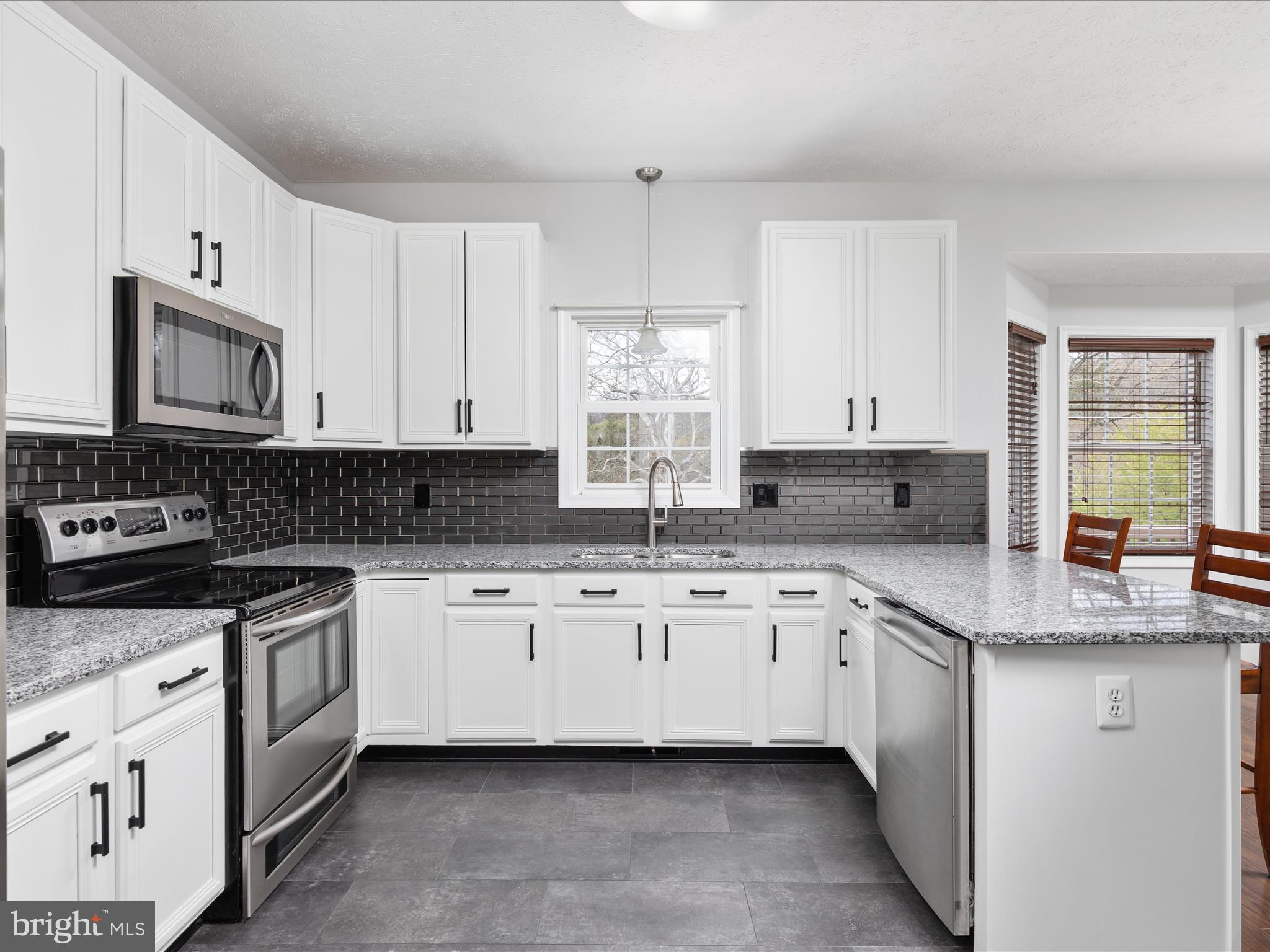 1446 CANTERBURY ROAD