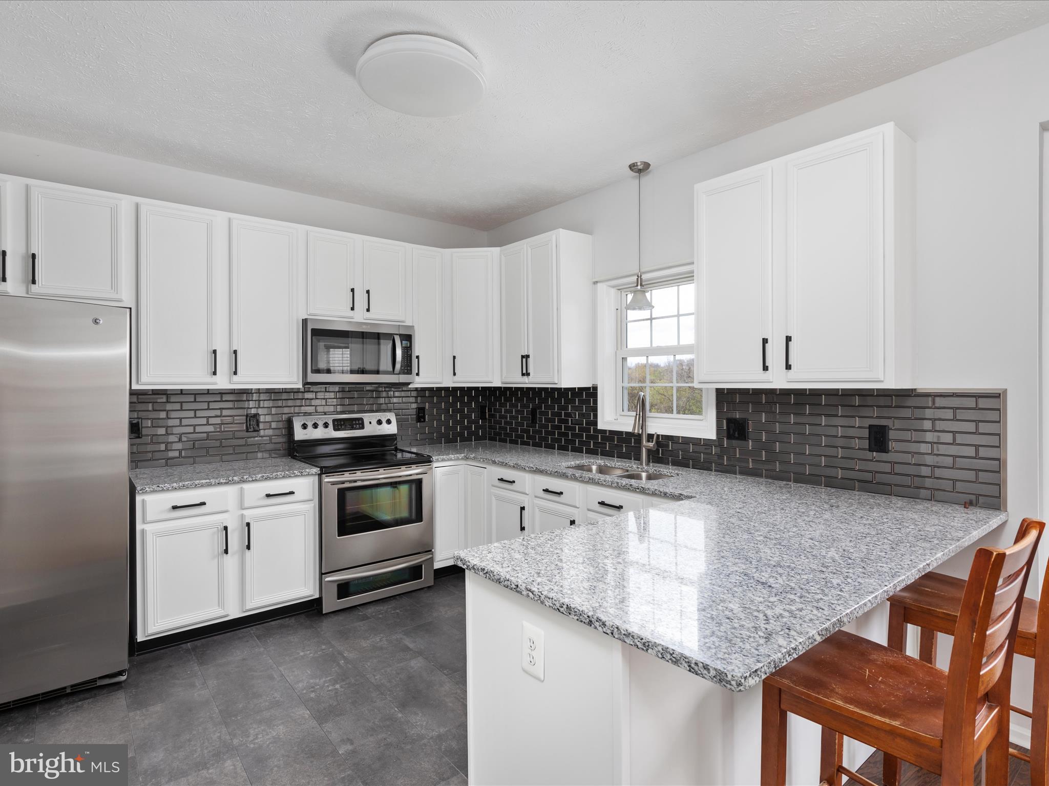 1446 CANTERBURY ROAD