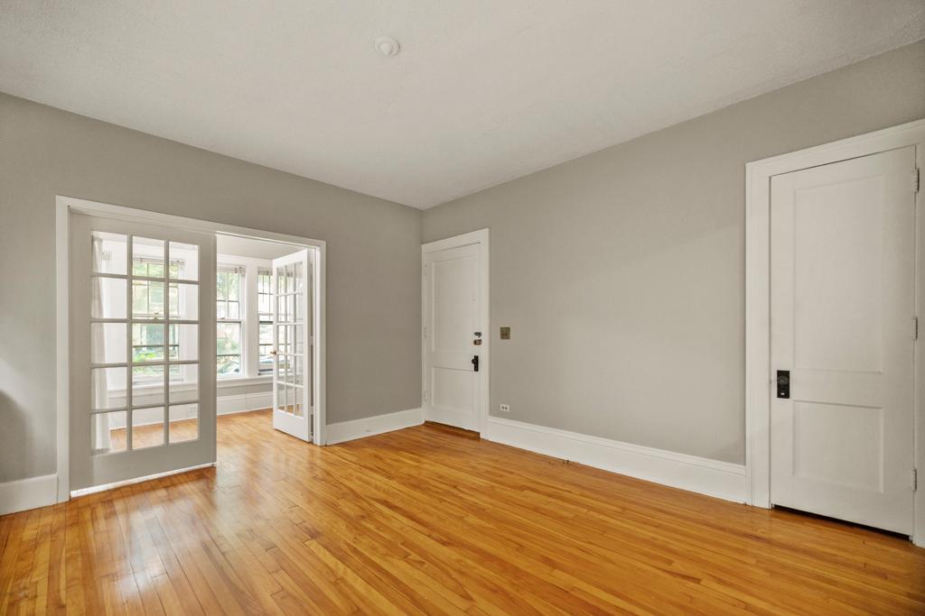 3133 Girard Avenue S Unit: 2