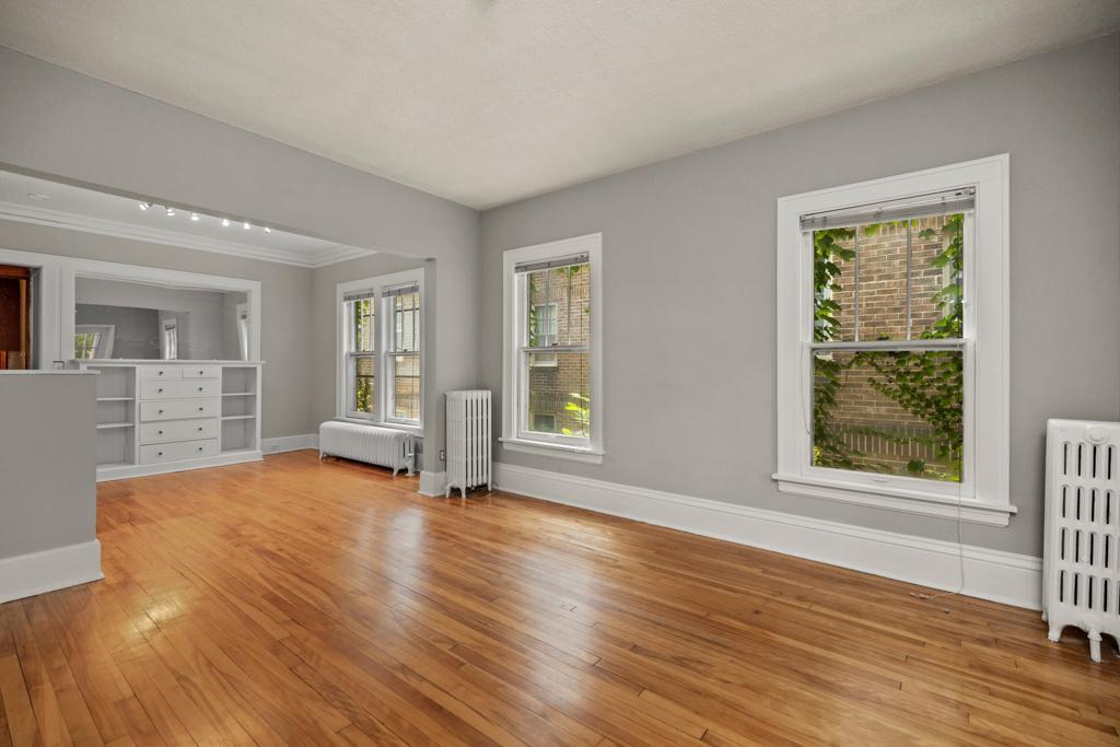 3133 Girard Avenue S Unit: 2
