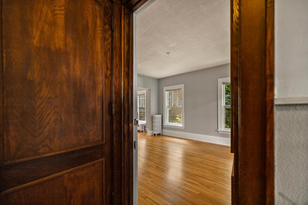 3133 Girard Avenue S Unit: 2