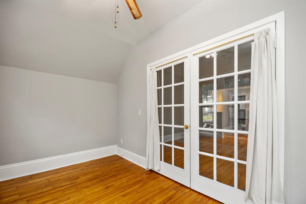 3133 Girard Avenue S Unit: 2