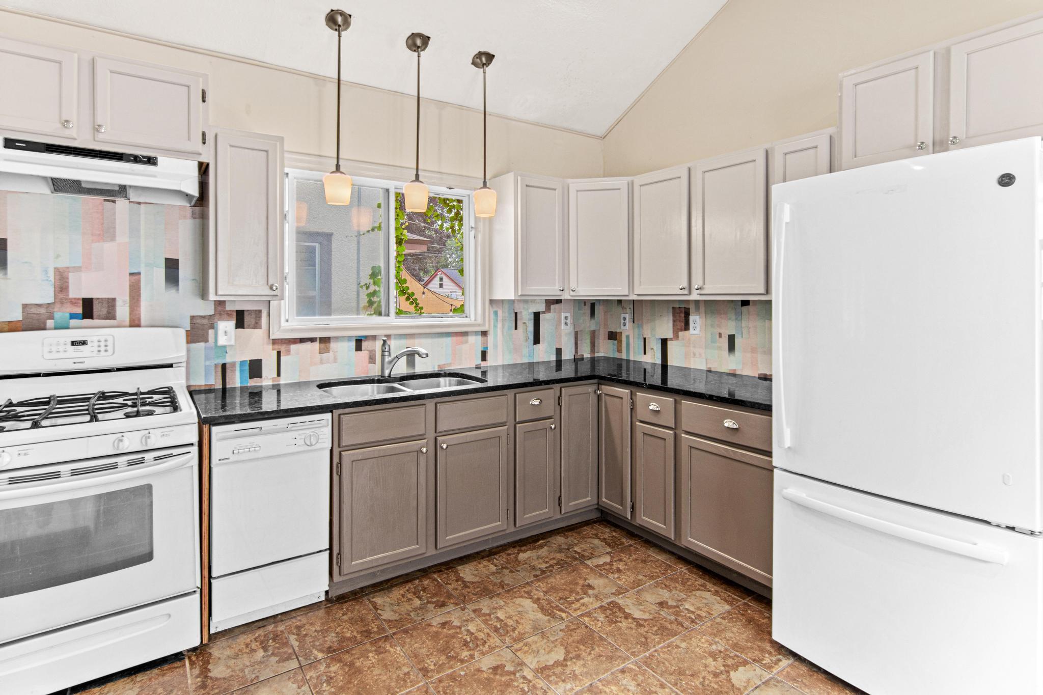 4535 Wentworth Avenue