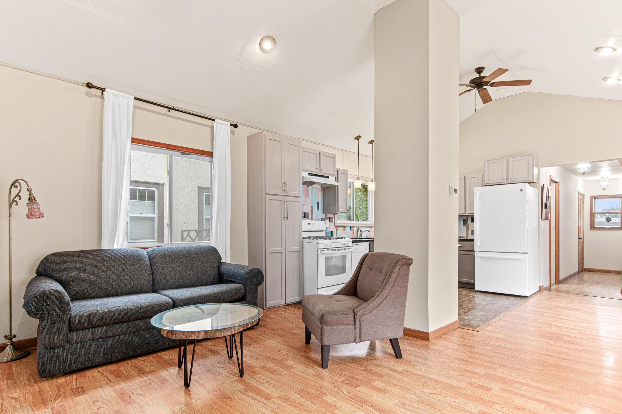 4535 Wentworth Avenue