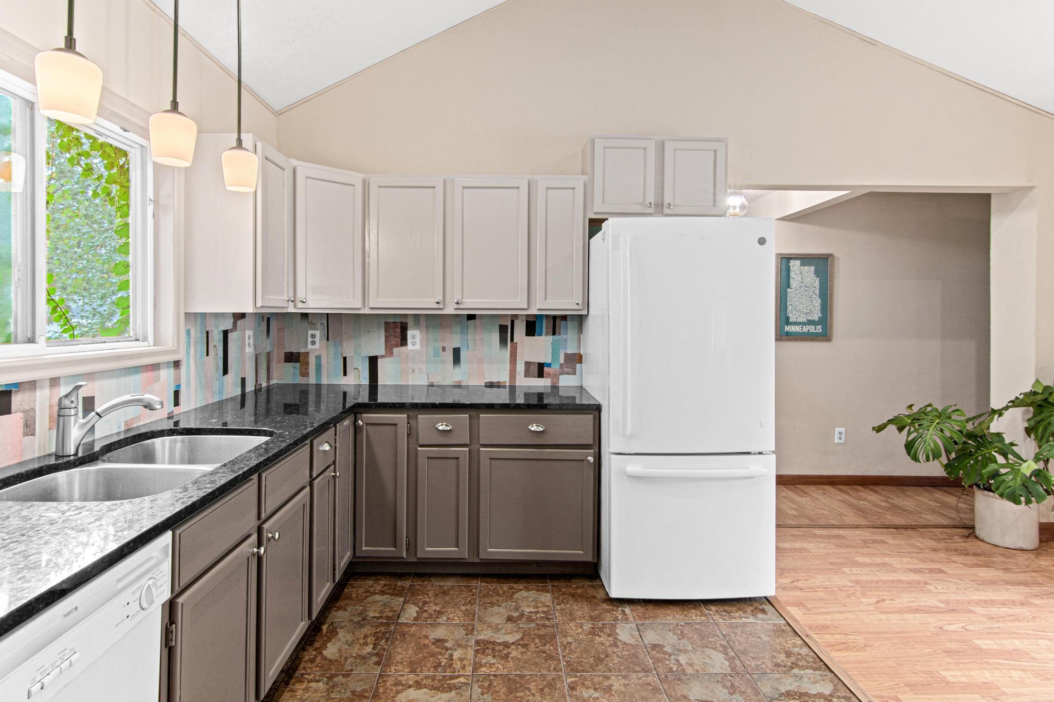 4535 Wentworth Avenue