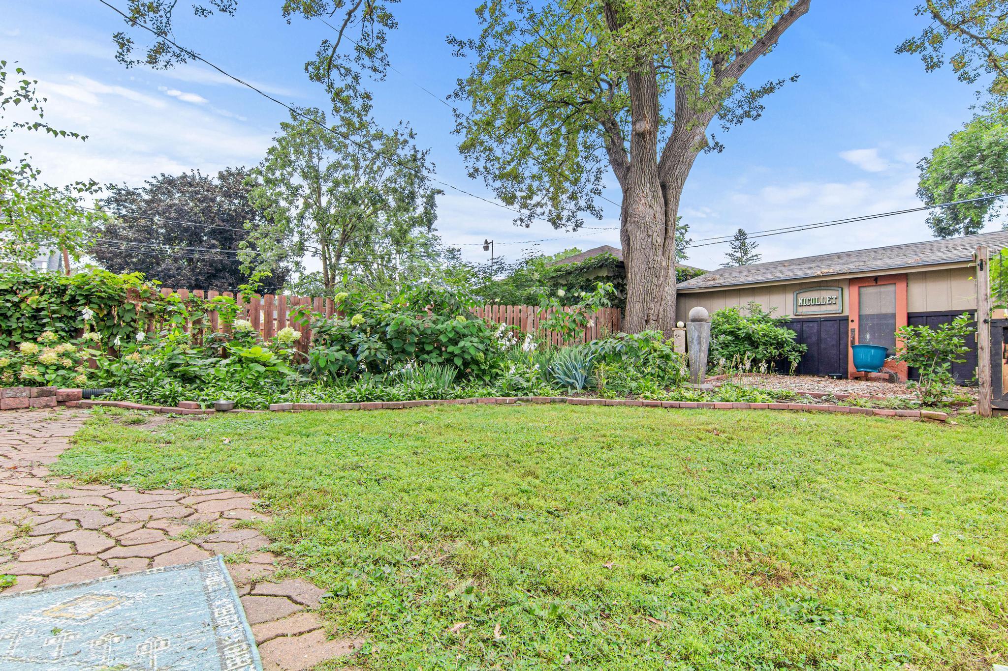 4535 Wentworth Avenue