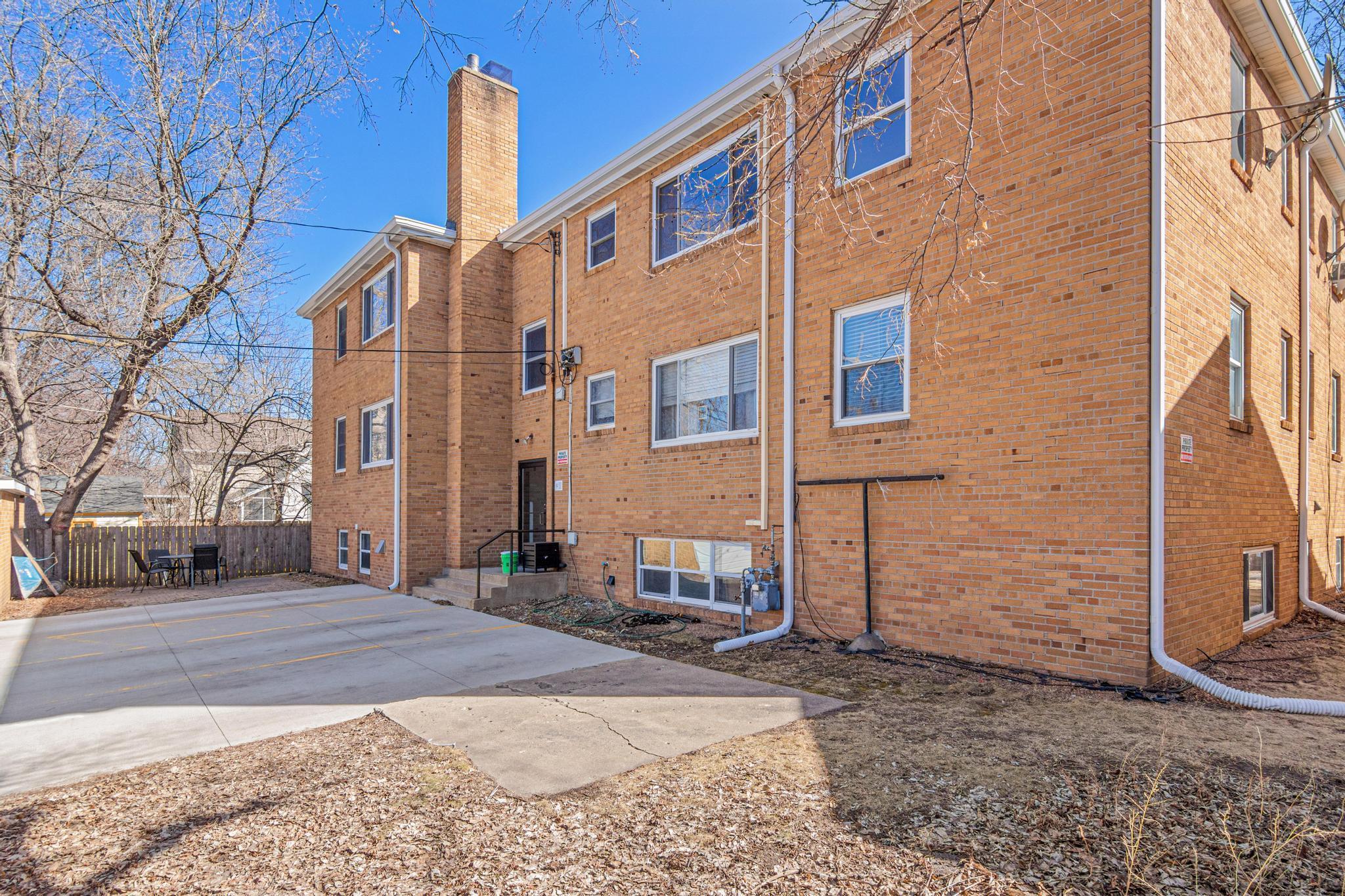 3636 Grand Avenue S Unit: 302